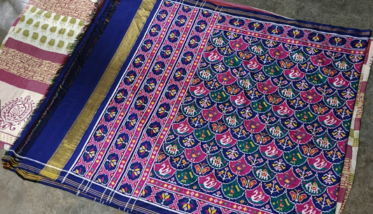Royal Blue Floral DOUBAL IKAT Patola Silk Saree with Traditional Heritage Border
