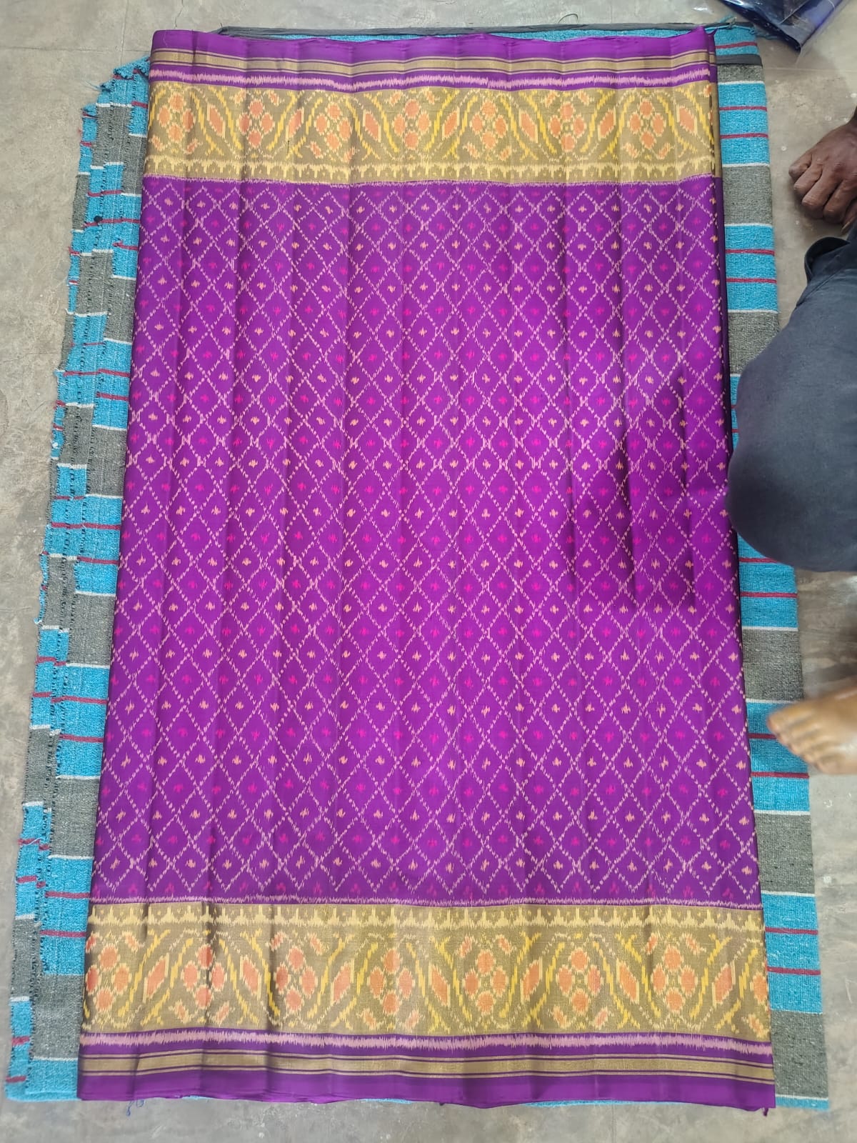 Royal Magenta Purple SINGAL IKAT Patola Silk Saree