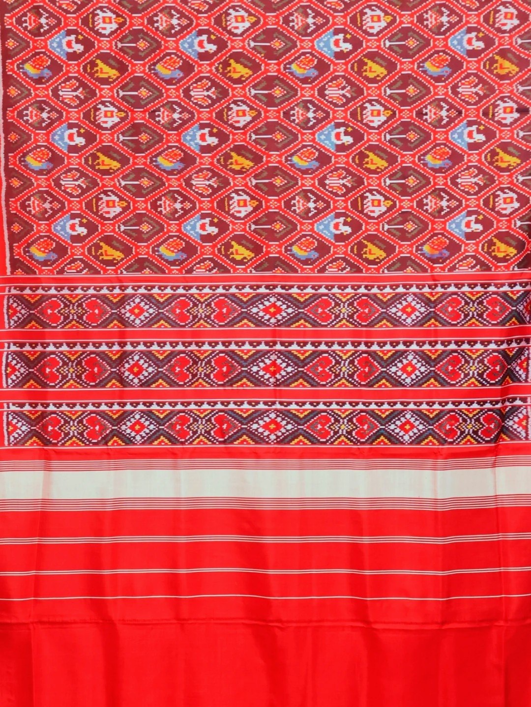 Masterpiece small motif design single ikat patola saree