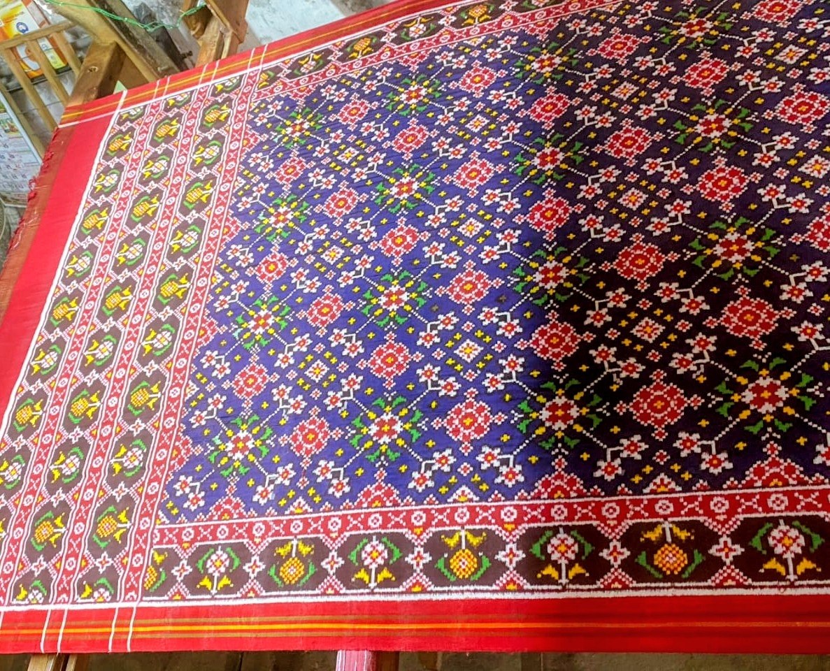 Royal Blue & Vermilion Red Traditional DOUBAL IKAT Patola Silk Saree