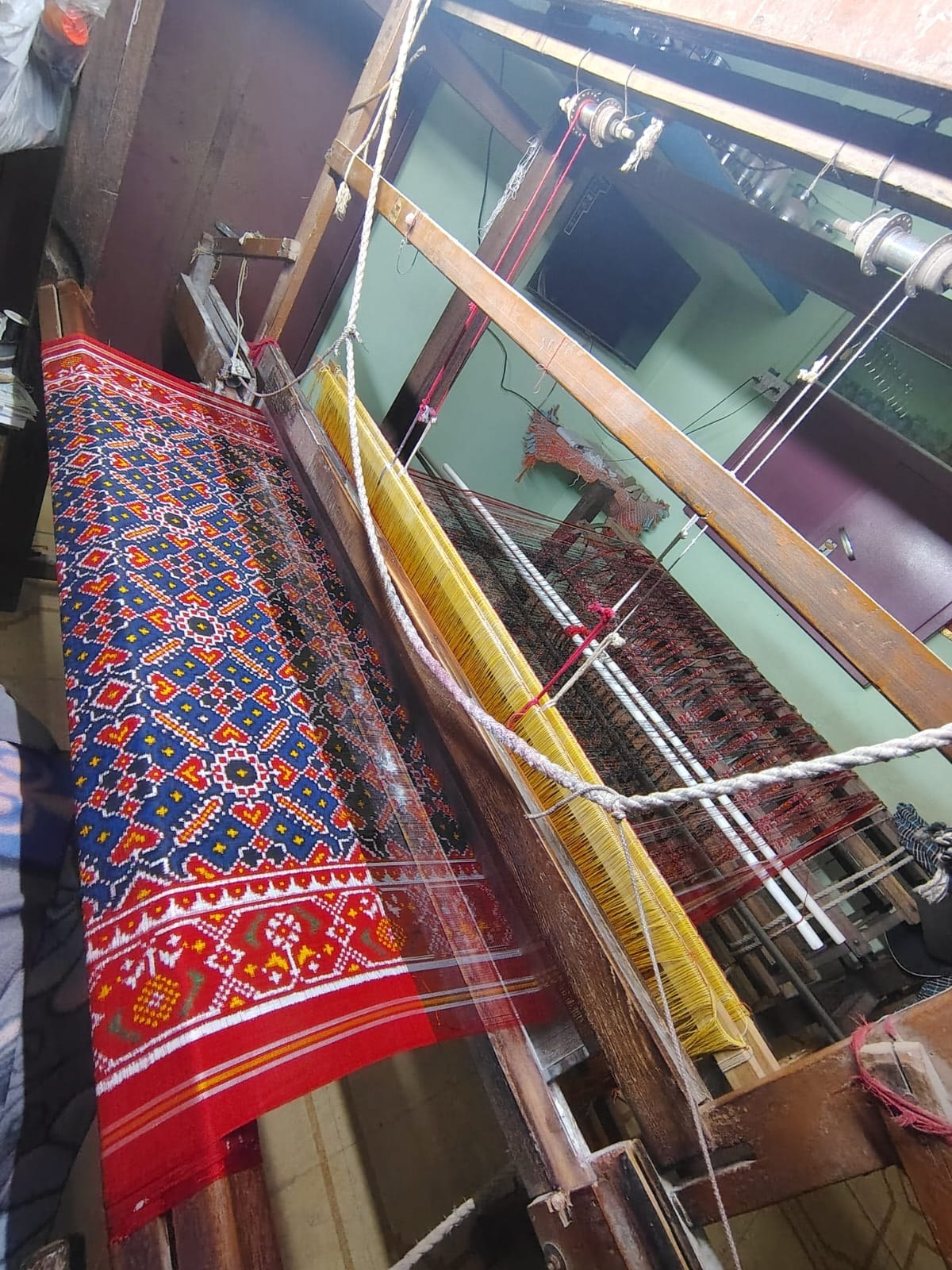 New Arrival – Handwoven Royal Blue DOUBAL IKAT Patola Saree (work in progress)