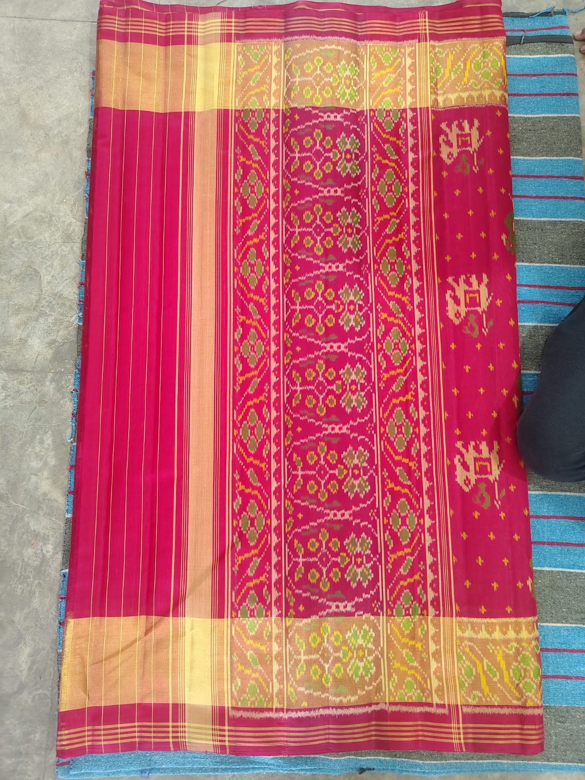 Royal Rani Pink SINGAL IKAT Patola Silk Saree